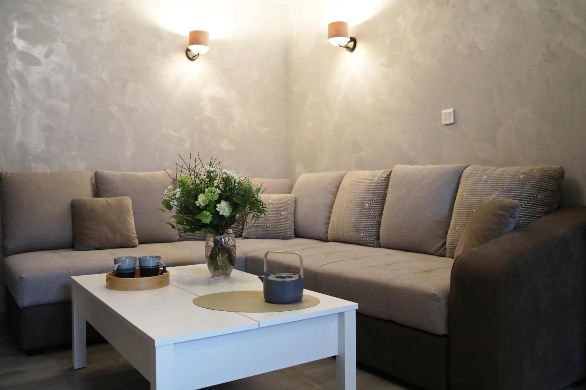 Апартаменты L'Atelier 57 - Votre Meuble Authentique ! Арбуа Экстерьер фото