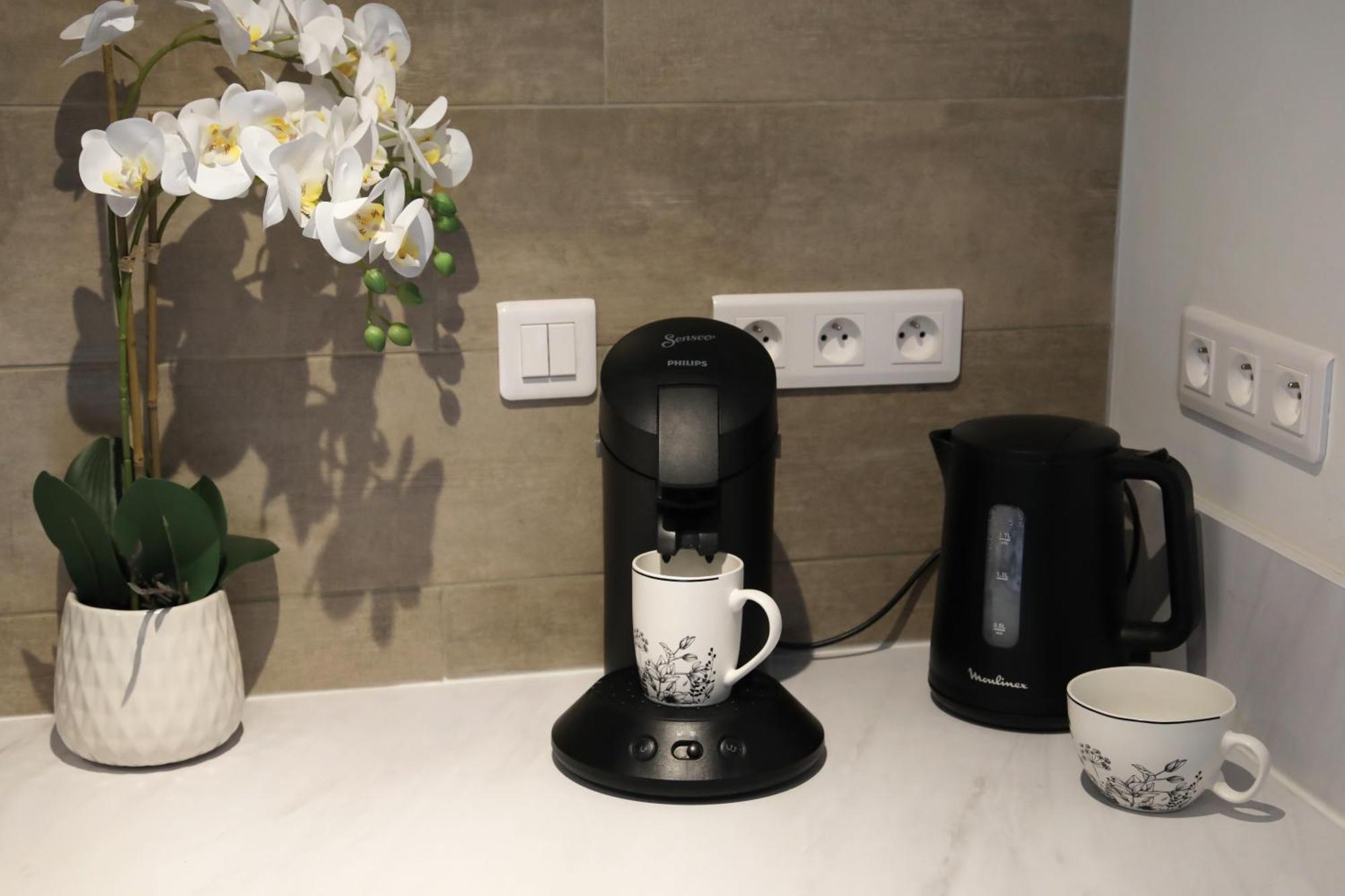 Апартаменты L'Atelier 57 - Votre Meuble Authentique ! Арбуа Экстерьер фото